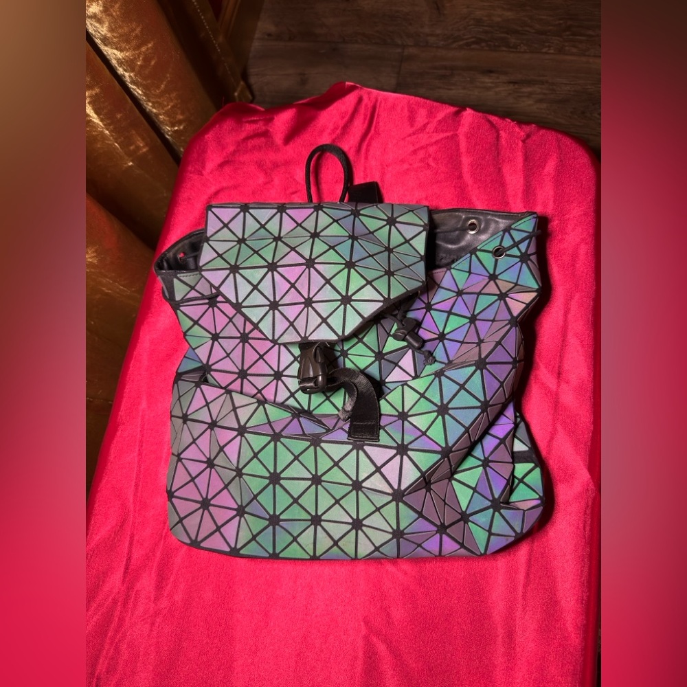 Holographic backpack